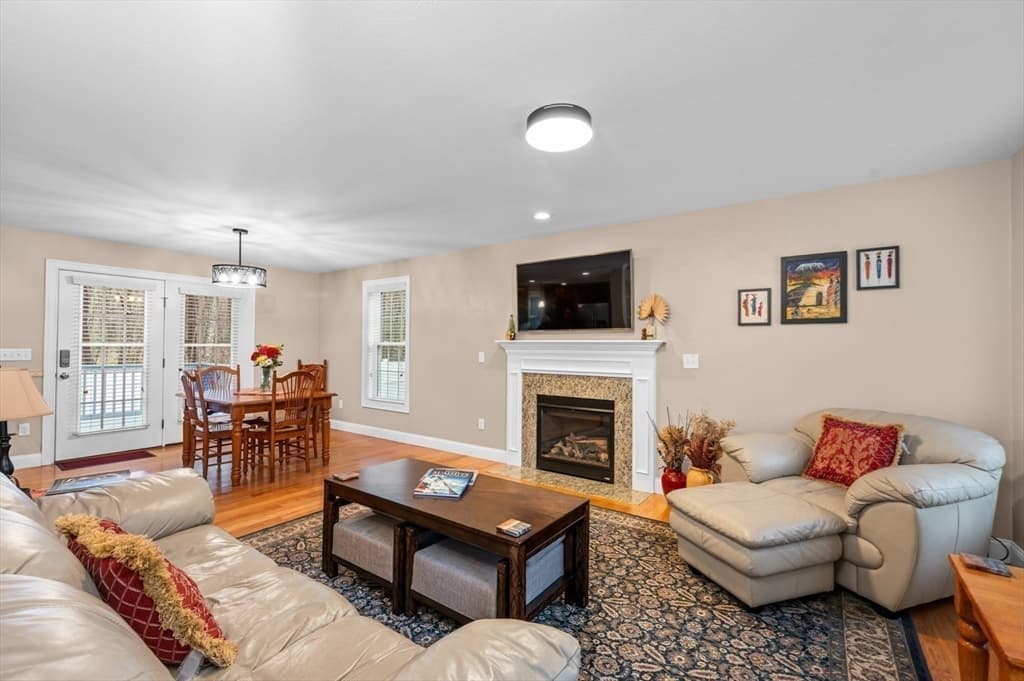 Single Family Residence at 17 Mason Ln, Salisbury MA 01952, Salisbury, photo 6 of 35