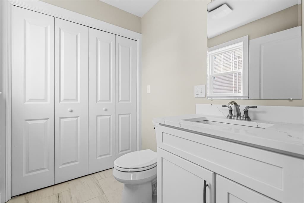 Single Family Residence at 1001 Bay Street, Fall River MA 02724, photo 14 of 37