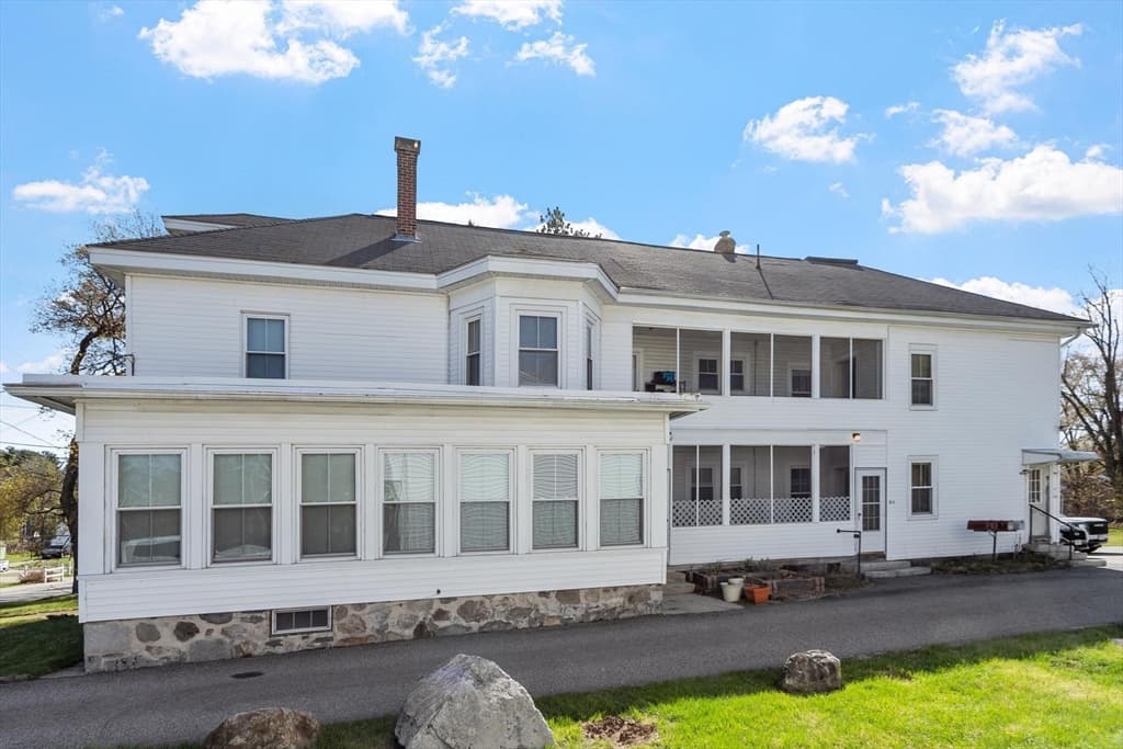 Condominium at 15R Warren Ave # 15R, Chelmsford MA 01824, Chelmsford, photo 18 of 21