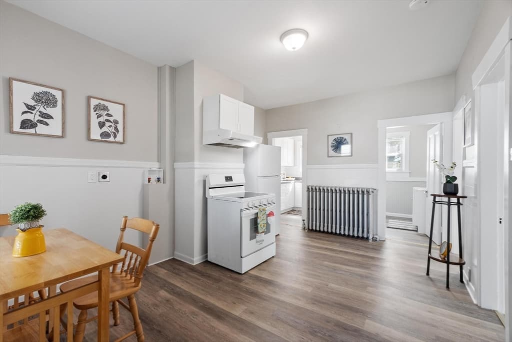 Condominium at 15R Warren Ave # 15R, Chelmsford MA 01824, Chelmsford, photo 11 of 21
