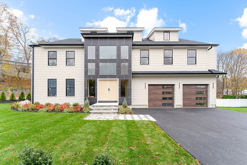 Single Family Residence at 8 Noanett Rd, Needham MA 02494, photo 2 of 42