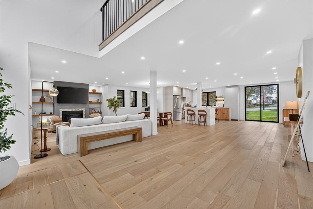 Single Family Residence at 8 Noanett Rd, Needham MA 02494, photo 11 of 42