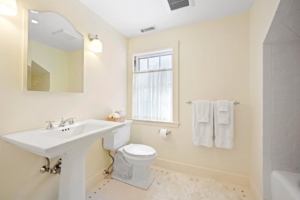 1632 Canton Ave, Milton MA 02186 photo 17