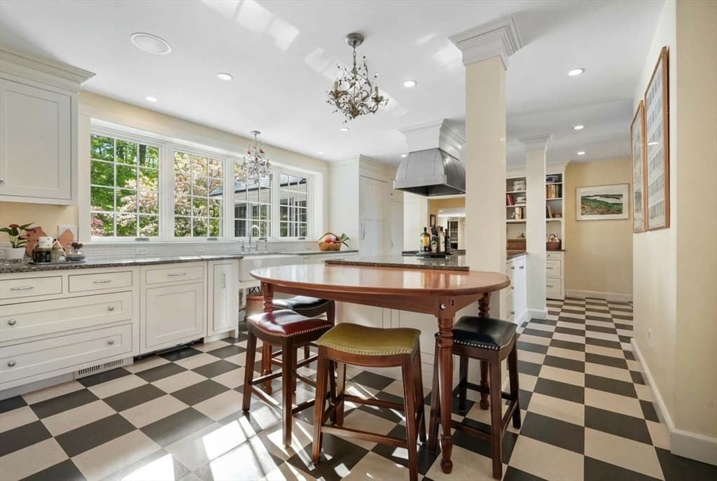 1632 Canton Ave, Milton MA 02186 photo 8