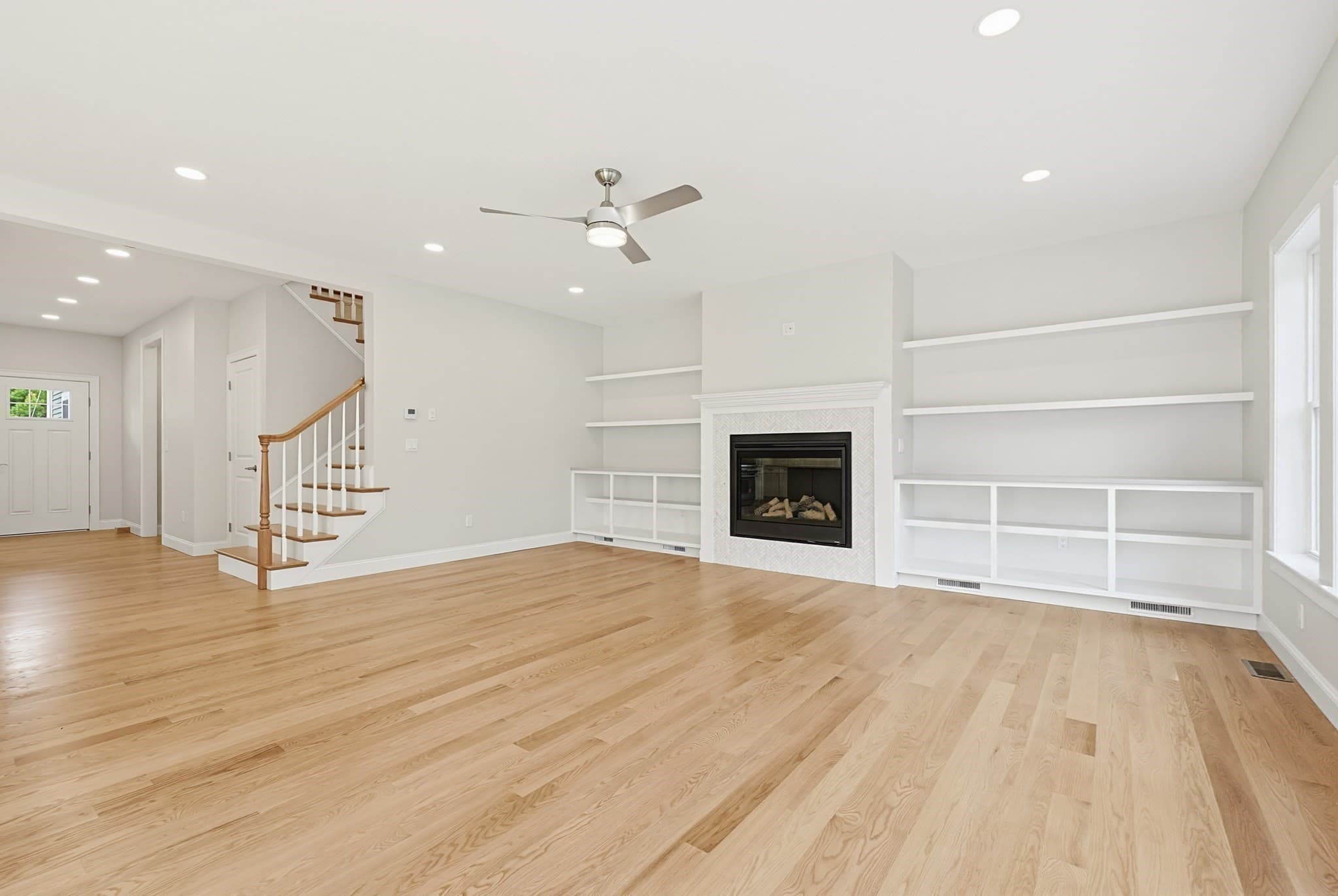Single Family Residence at 889 Maple Street, Mansfield MA 02048, Mansfield, photo 19 of 42