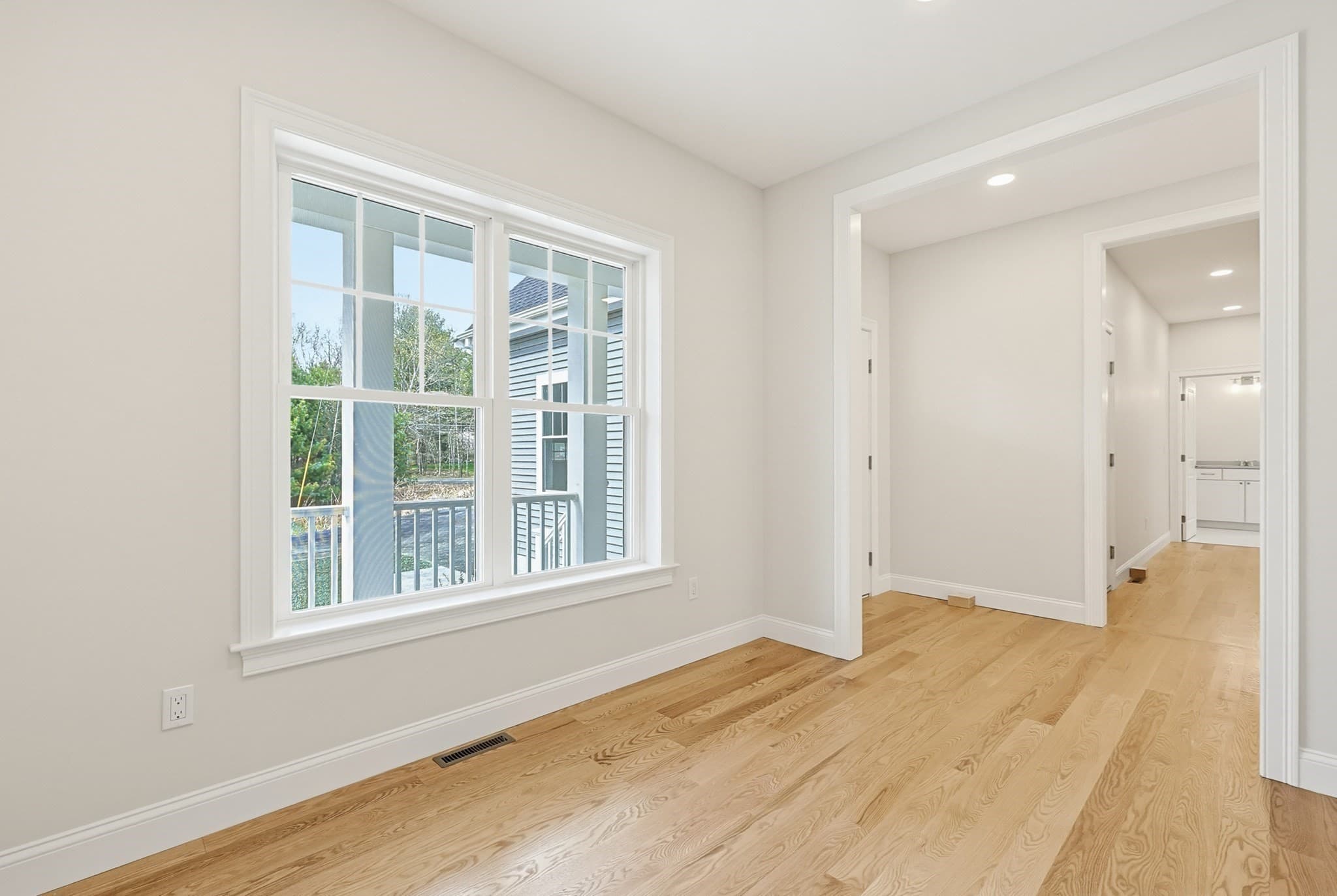 Single Family Residence at 889 Maple Street, Mansfield MA 02048, Mansfield, photo 4 of 42