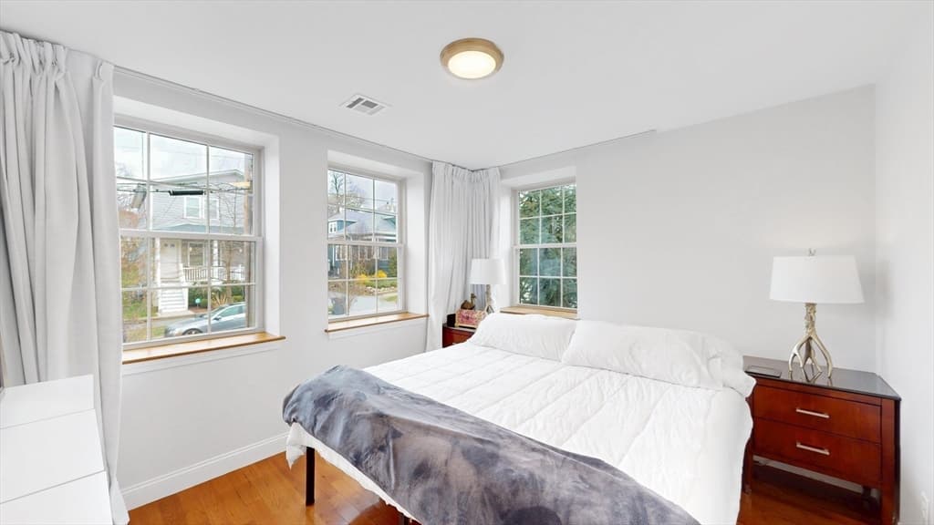 Condominium at 7 Mount Hope # 202, Providence RI 02906, Providence, photo 10 of 12
