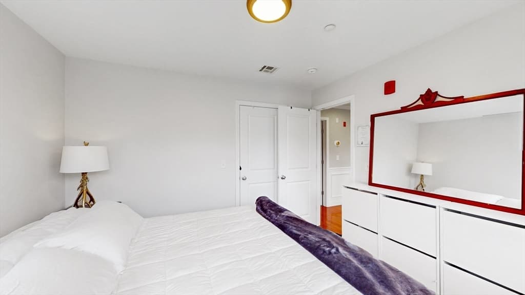 Condominium at 7 Mount Hope # 202, Providence RI 02906, Providence, photo 11 of 12