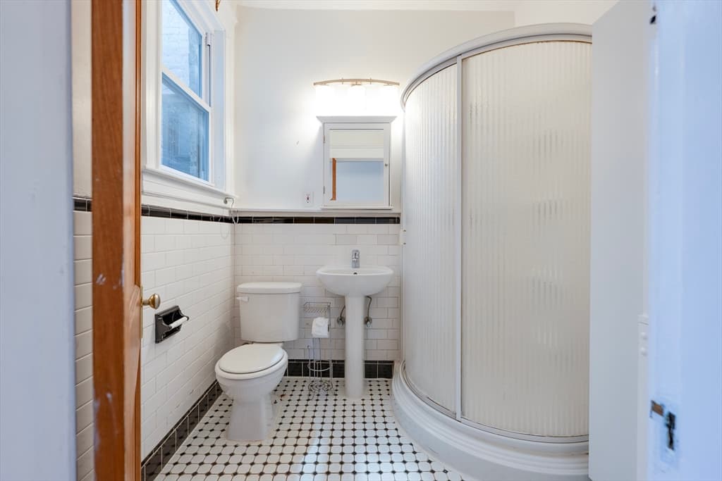 1269 Commonwealth Ave # 11, Boston MA 02134 photo 11