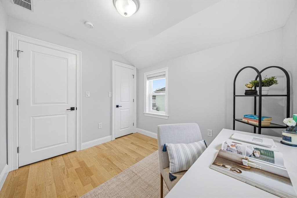 Condominium at 30 Arnold St # 30, Quincy MA 02169, photo 16 of 25