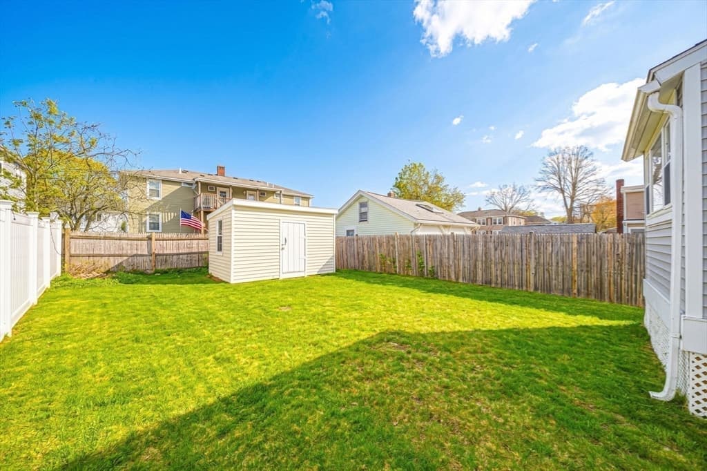 Condominium at 30 Arnold St # 30, Quincy MA 02169, photo 20 of 25