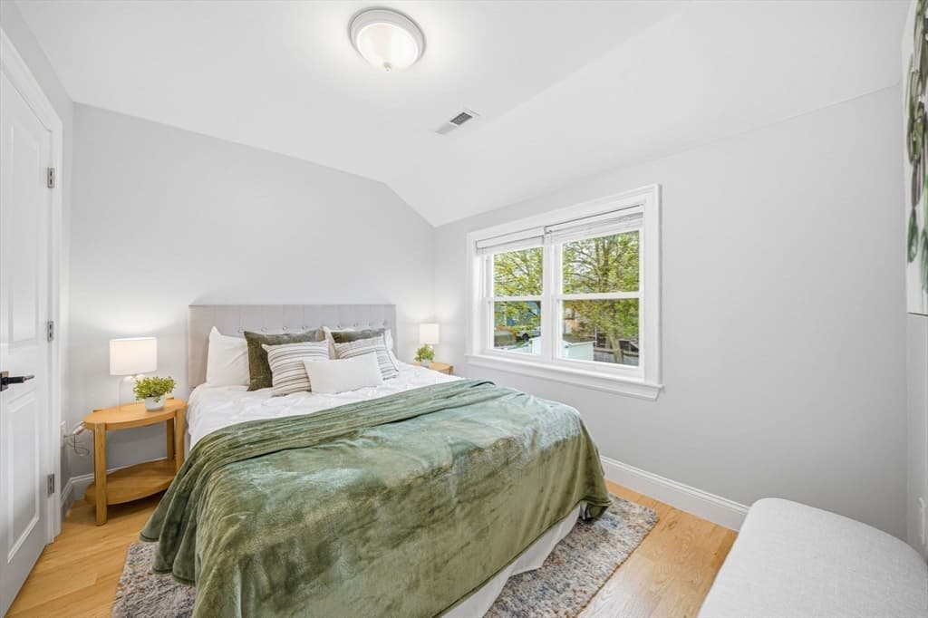 Condominium at 30 Arnold St # 30, Quincy MA 02169, photo 14 of 25