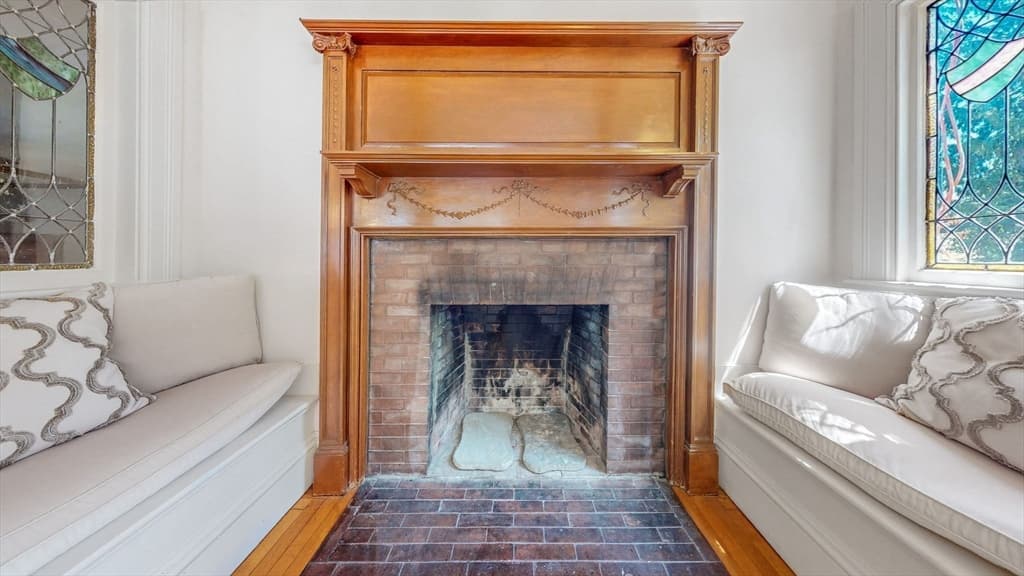 Single Family Residence at 36 Dexter Rd, Newton MA 02460, Newton, photo 3 of 32