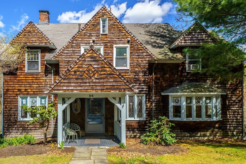 36 Dexter Rd, Newton MA 02460