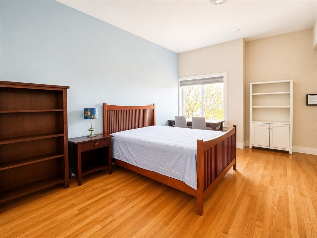 Condominium at 310 Hammond Pond Pkwy # 401, Brookline MA 02467, photo 13 of 17