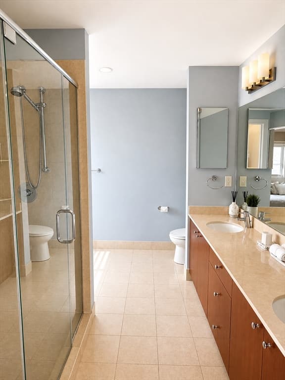 Condominium at 310 Hammond Pond Pkwy # 401, Brookline MA 02467, photo 5 of 17