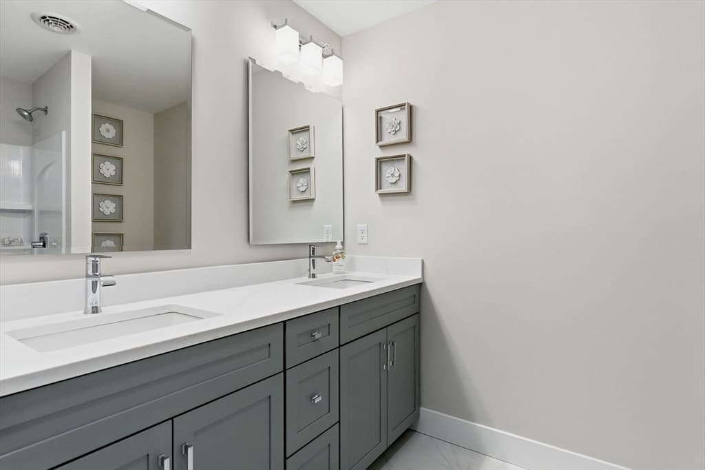 20 Elise Avenue # 10, Londonderry NH 03053 photo 28