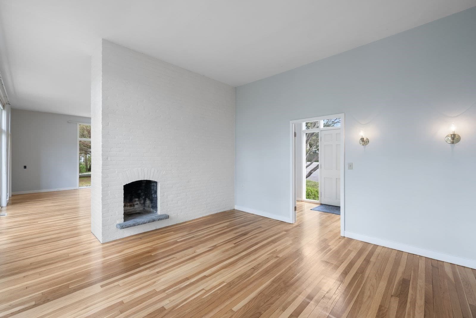 Single Family Residence at 3 Proctor St, Manchester MA 01944, Manchester, photo 12 of 40