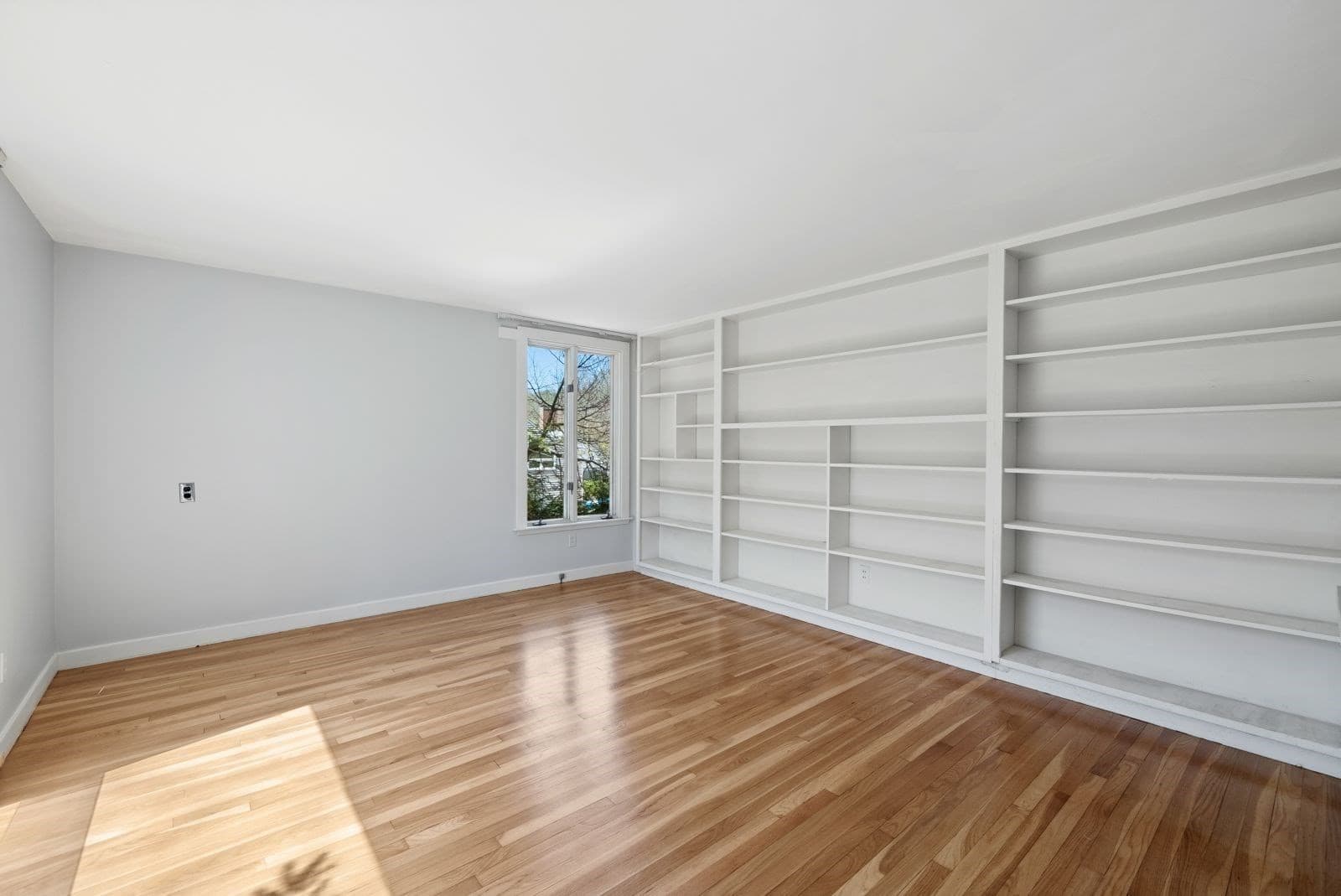 Single Family Residence at 3 Proctor St, Manchester MA 01944, Manchester, photo 26 of 40