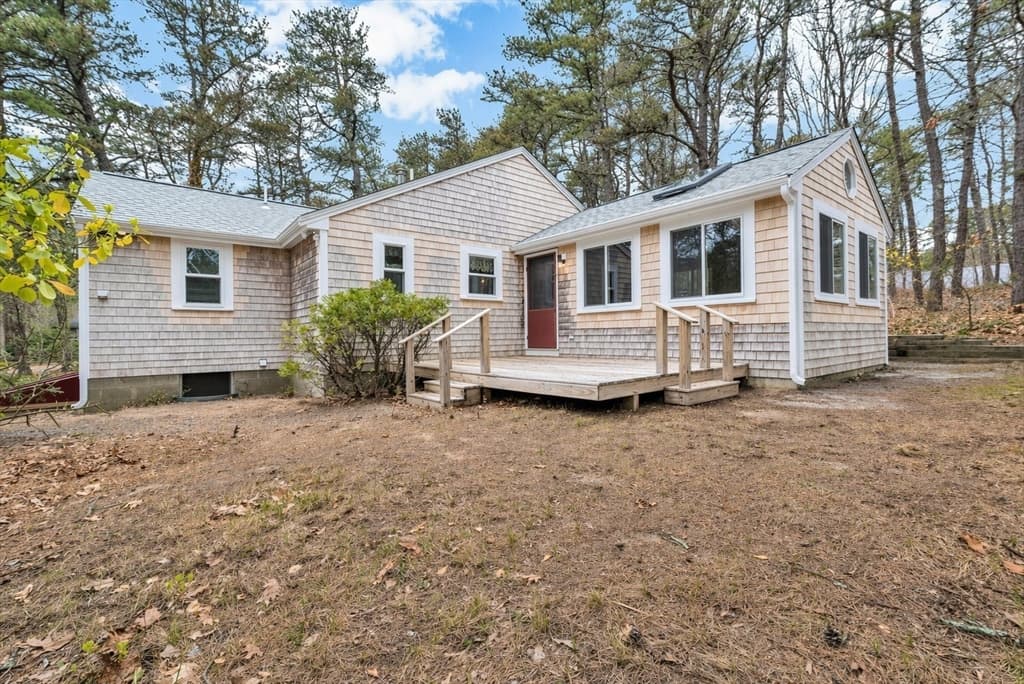 10 Bartlett Rd, Wellfleet MA 02667 photo 2