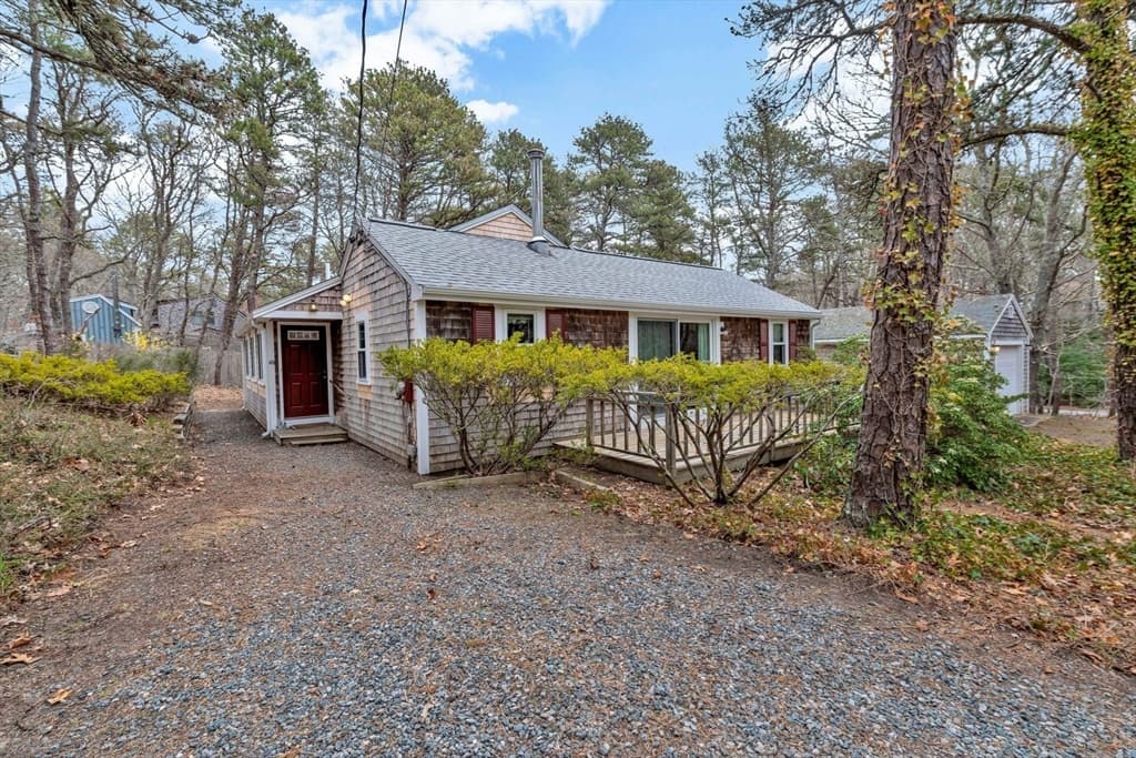 10 Bartlett Rd, Wellfleet MA 02667 photo 3