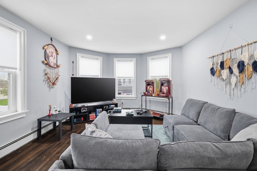 Condominium at 16 Cloutman St # 2, Salem MA 01970, photo 5 of 20
