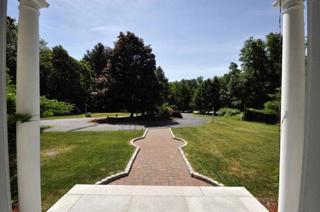 9 Breezy Point Rd, Acton MA 01720 photo 4