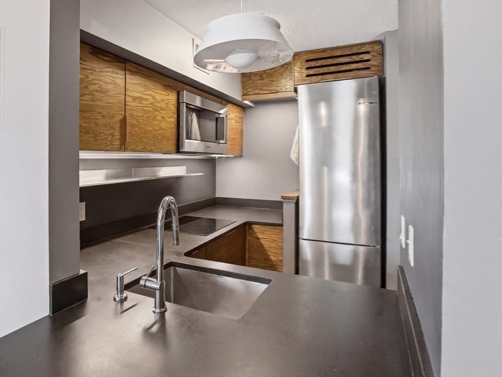 Condominium at 51 Pettee St # 47, Newton MA 02464, Newton, photo 14 of 27