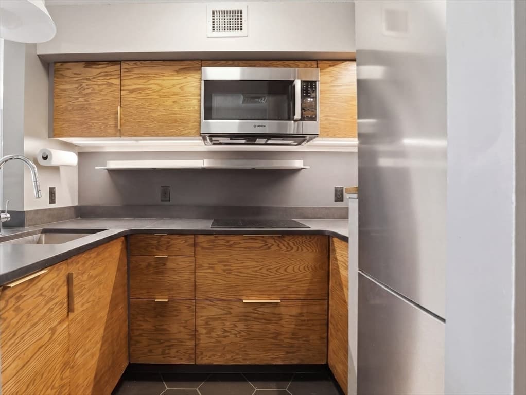 Condominium at 51 Pettee St # 47, Newton MA 02464, Newton, photo 15 of 27