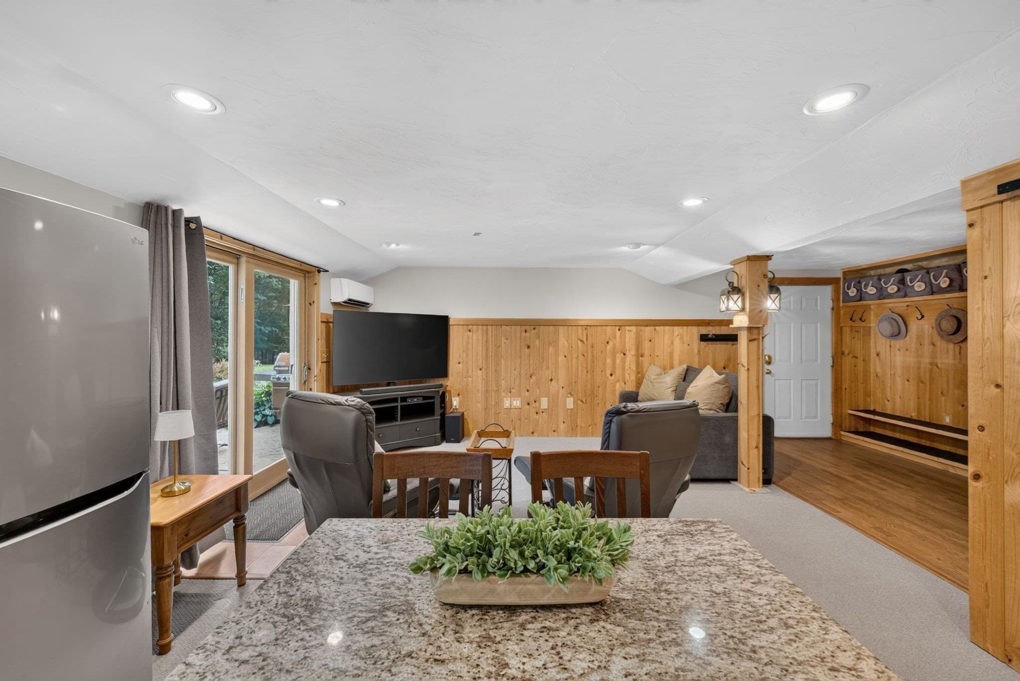 Single Family Residence at 19 Pheasant Lane, Topsfield MA 01983, Topsfield, photo 32 of 42