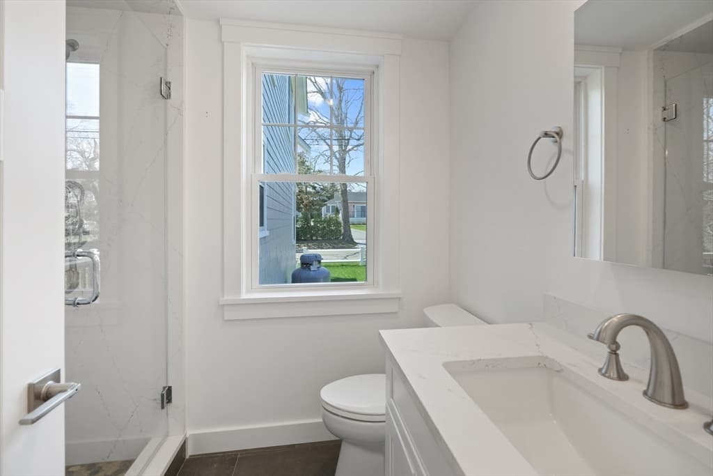 33 Vineyard Ave, Oak Bluffs MA 02557 photo 27
