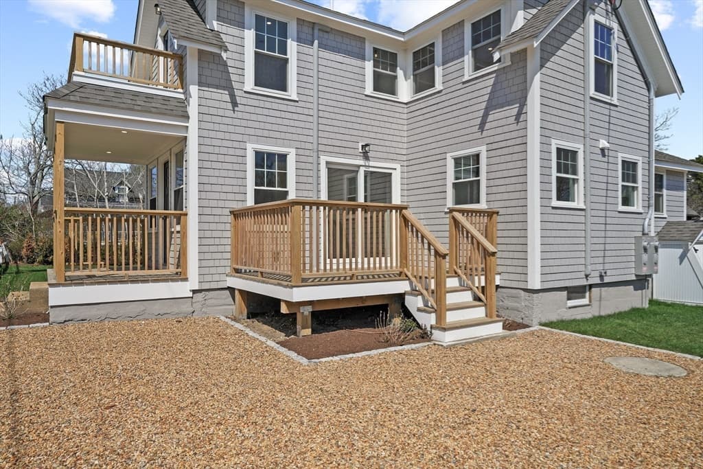33 Vineyard Ave, Oak Bluffs MA 02557 photo 22
