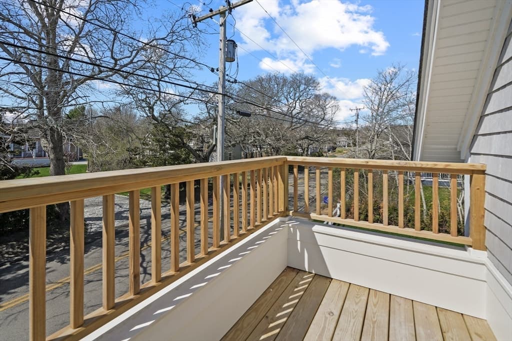 33 Vineyard Ave, Oak Bluffs MA 02557 photo 20