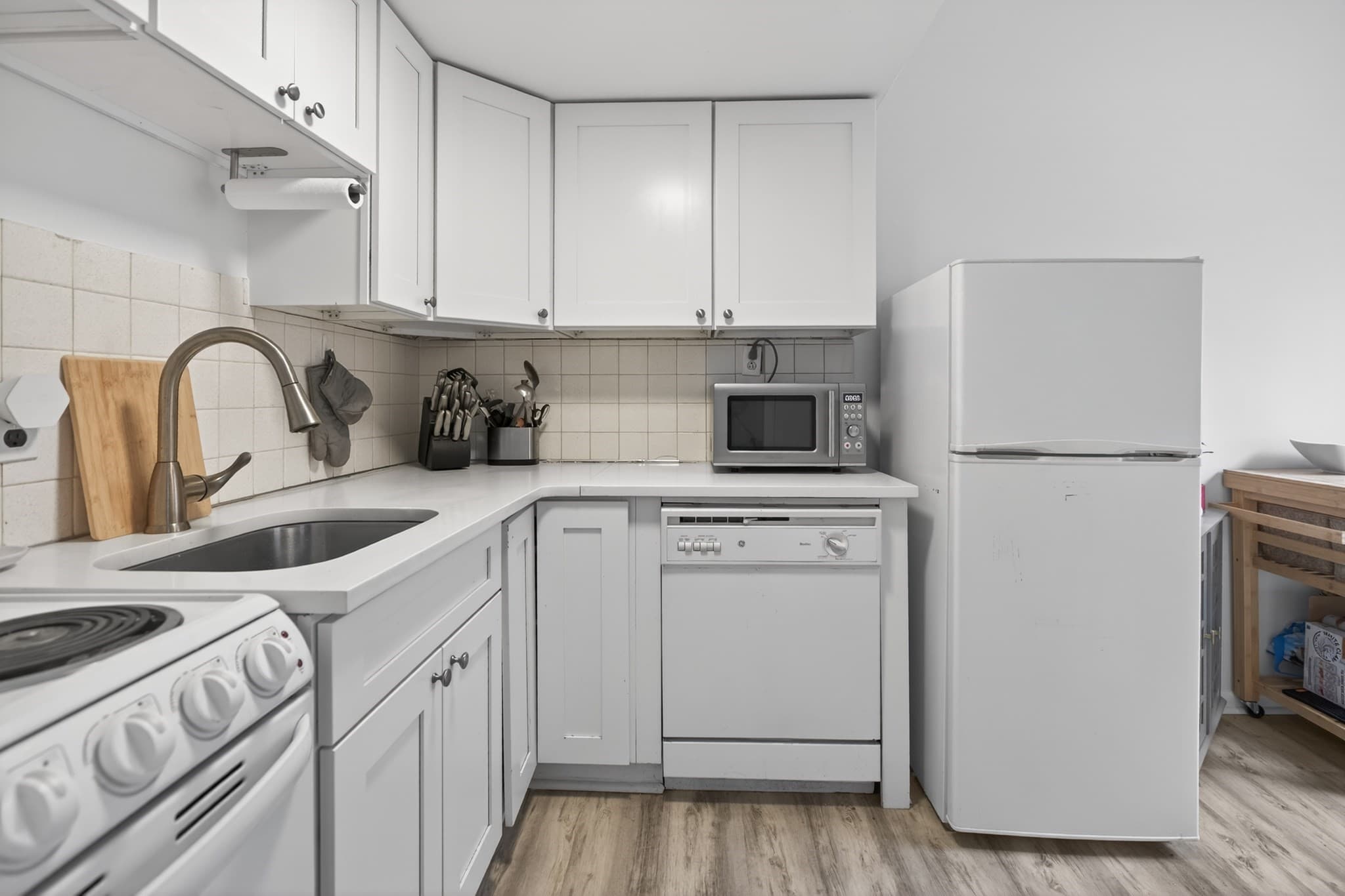 Condominium at 64 W Cedar St # 5, Boston MA 02114, photo 6 of 14