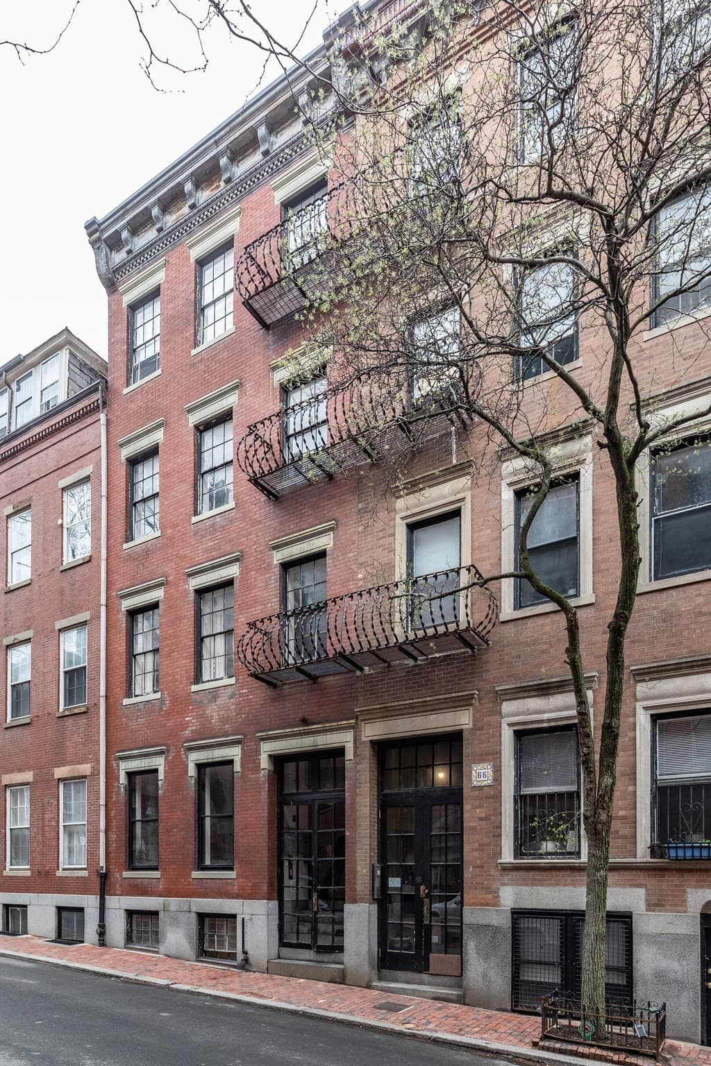 Condominium at 64 W Cedar St # 5, Boston MA 02114, photo 13 of 14