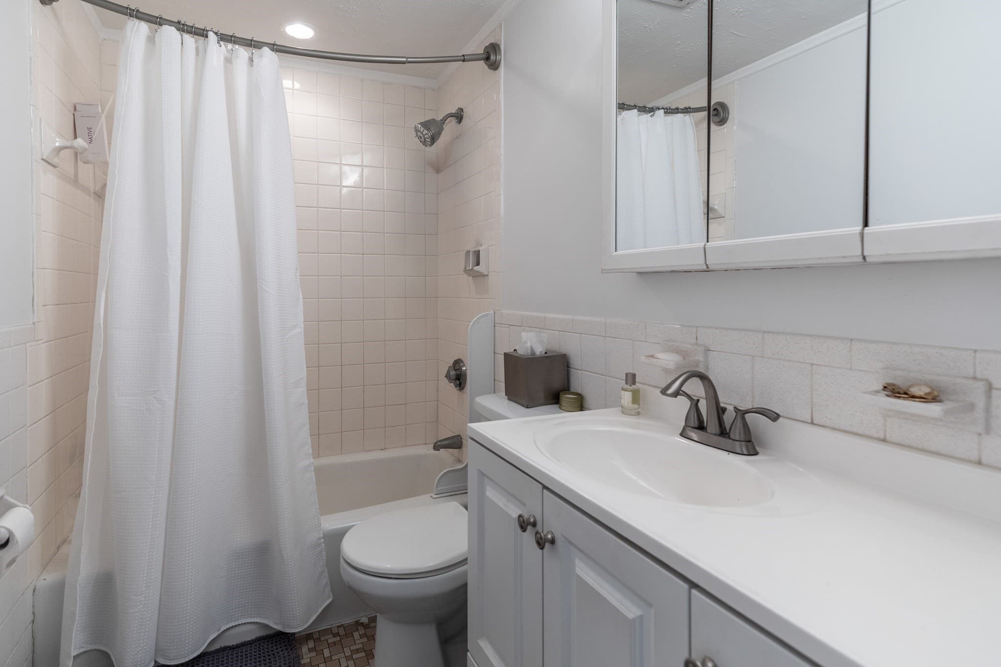 Condominium at 64 W Cedar St # 5, Boston MA 02114, photo 12 of 14