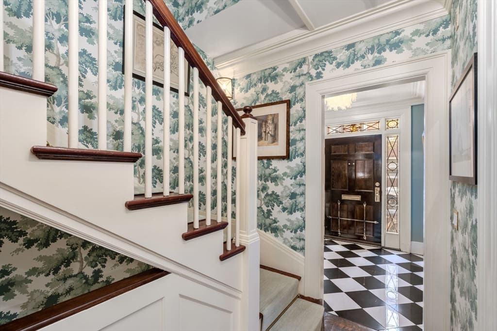 Single Family Residence at 5 Charles River Square, Boston MA 02114, photo 3 of 34