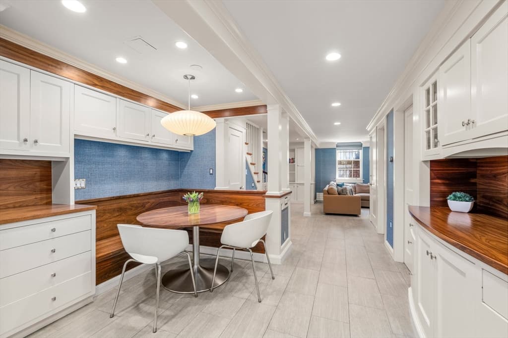 Single Family Residence at 5 Charles River Square, Boston MA 02114, photo 14 of 34