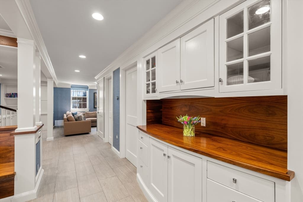 Single Family Residence at 5 Charles River Square, Boston MA 02114, photo 15 of 34