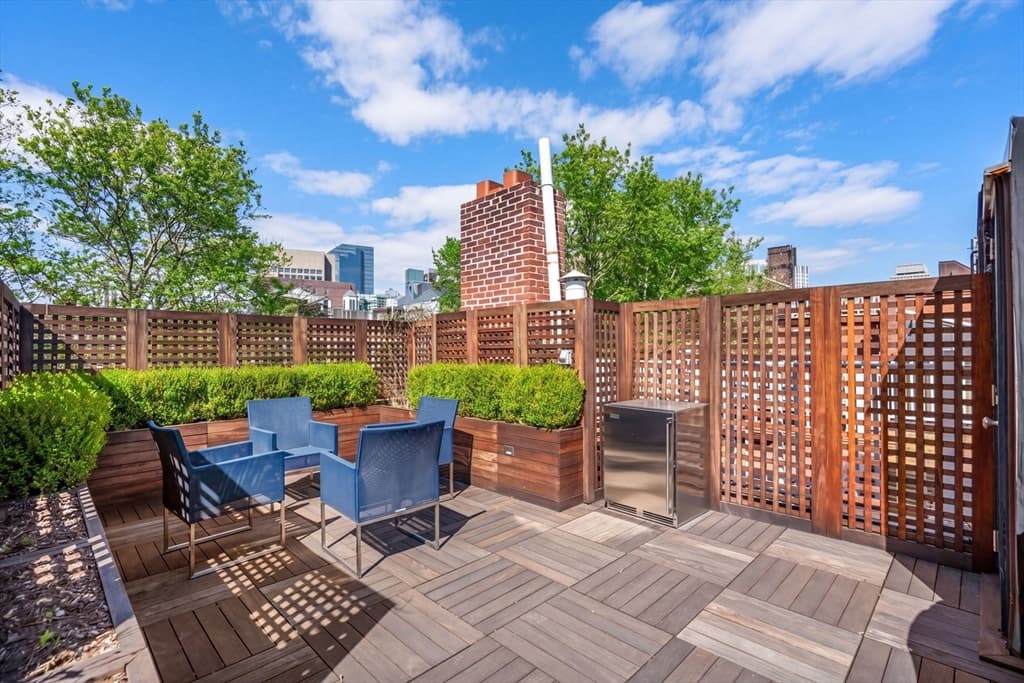 Single Family Residence at 5 Charles River Square, Boston MA 02114, photo 31 of 34