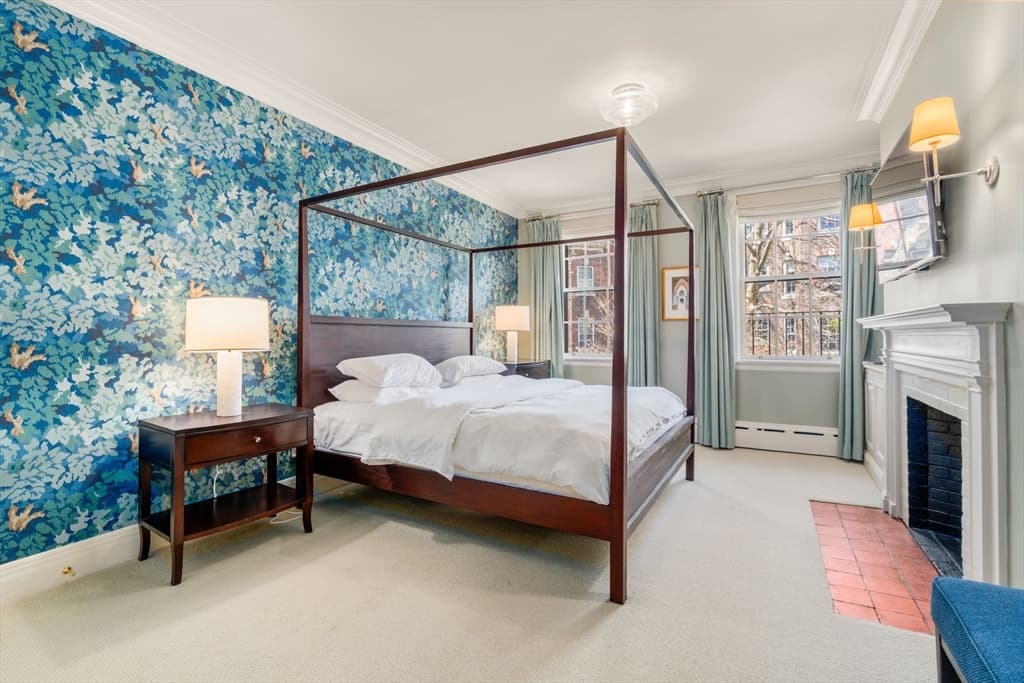 Single Family Residence at 5 Charles River Square, Boston MA 02114, photo 21 of 34