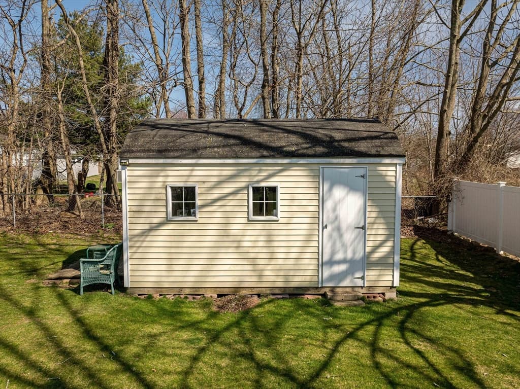 992 Lees River Ave, Somerset MA 02726 photo 5