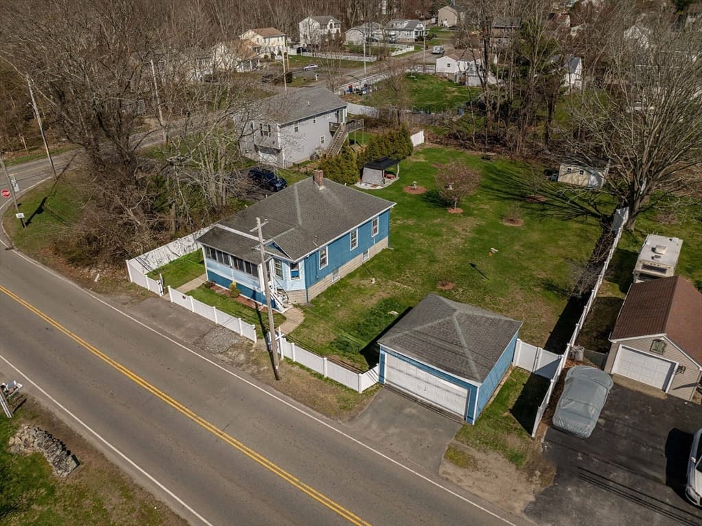 992 Lees River Ave, Somerset MA 02726 photo 4