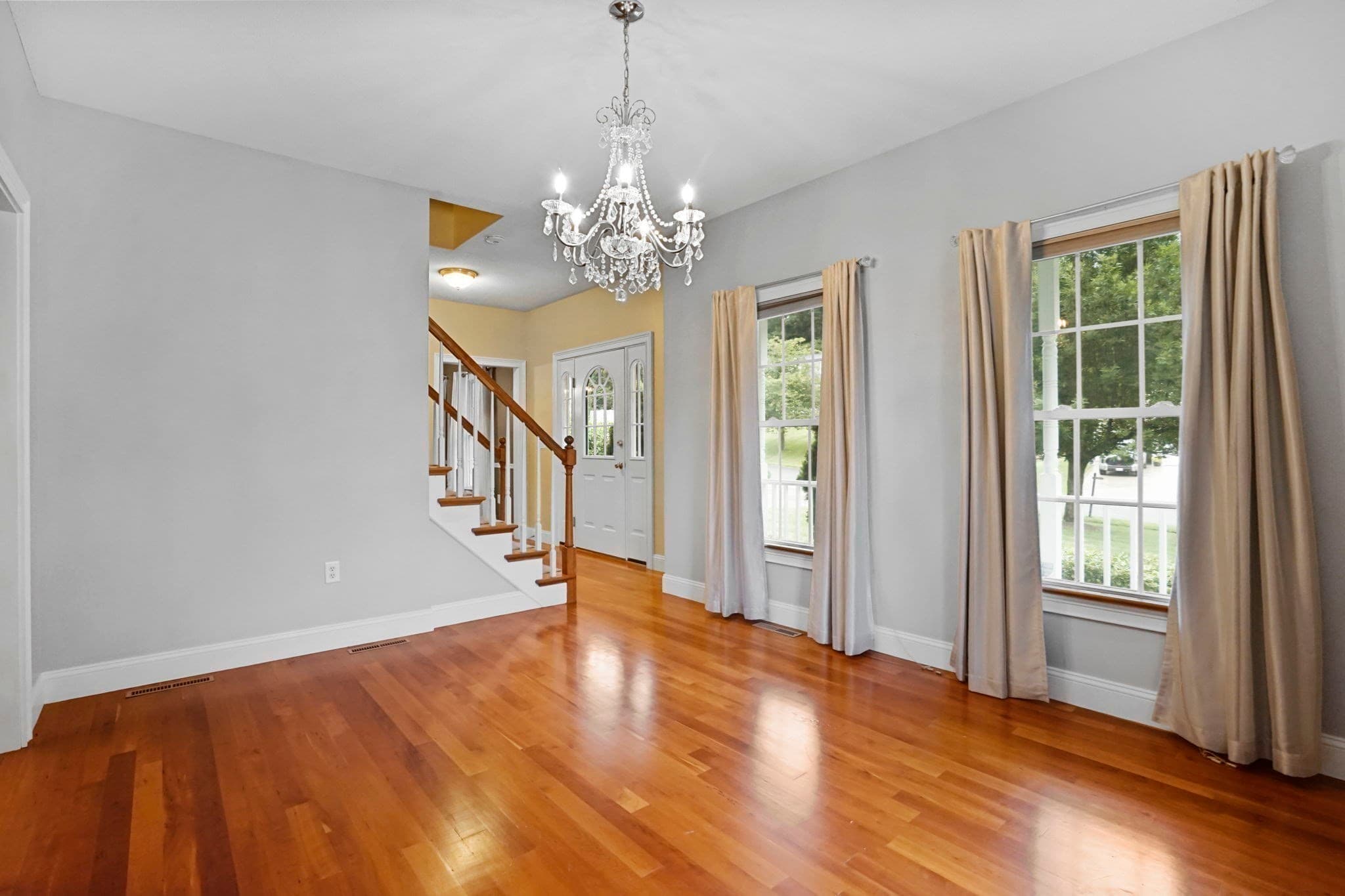 Single Family Residence at 46 Gloria Drive, Westfield MA 01085, photo 6 of 42