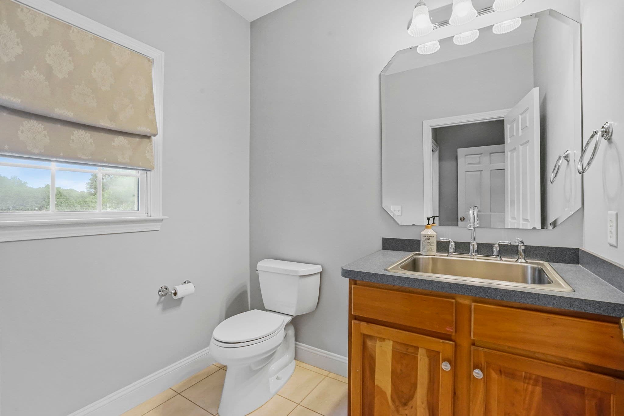 Single Family Residence at 46 Gloria Drive, Westfield MA 01085, photo 12 of 42