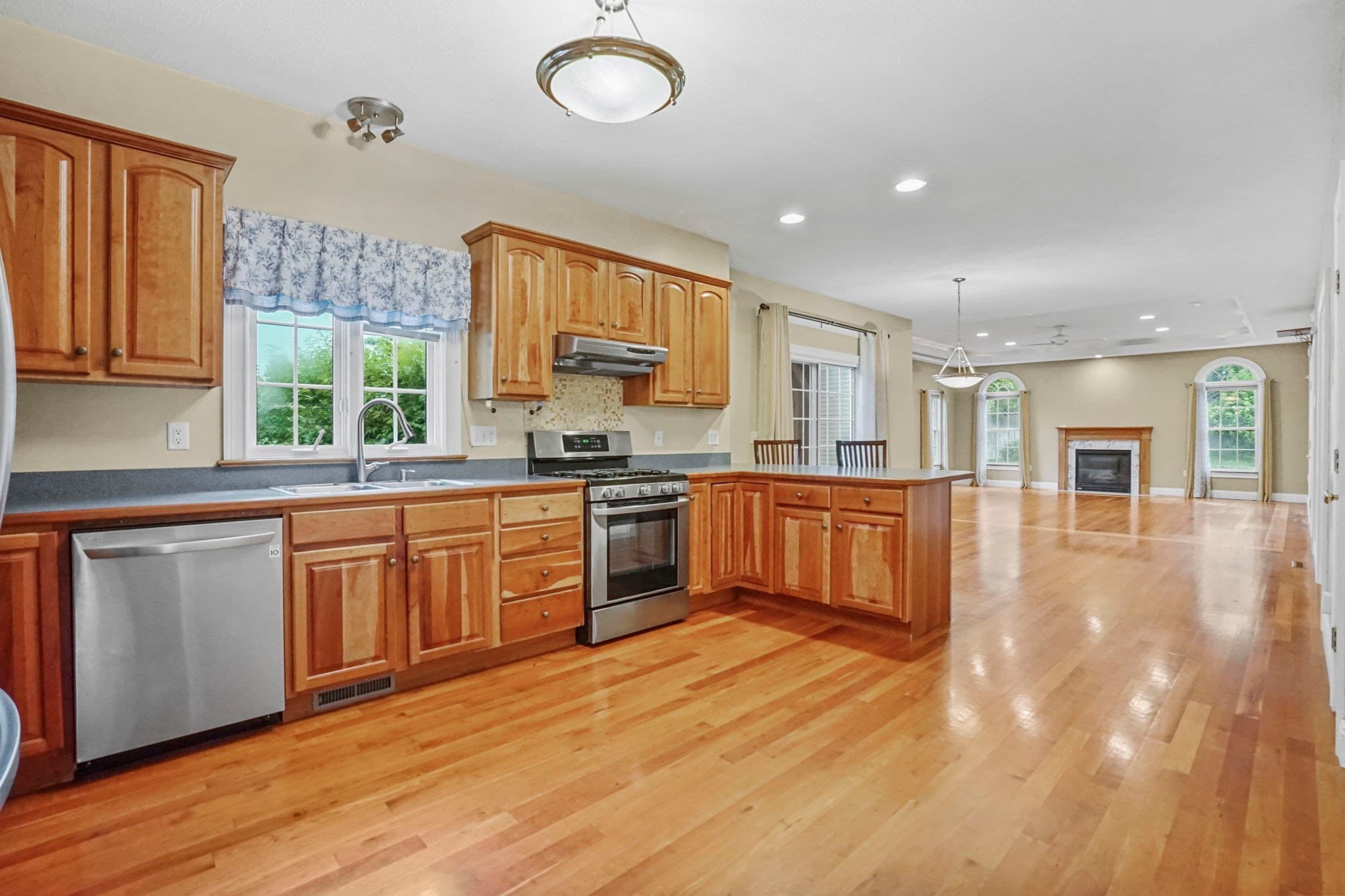 Single Family Residence at 46 Gloria Drive, Westfield MA 01085, photo 14 of 42