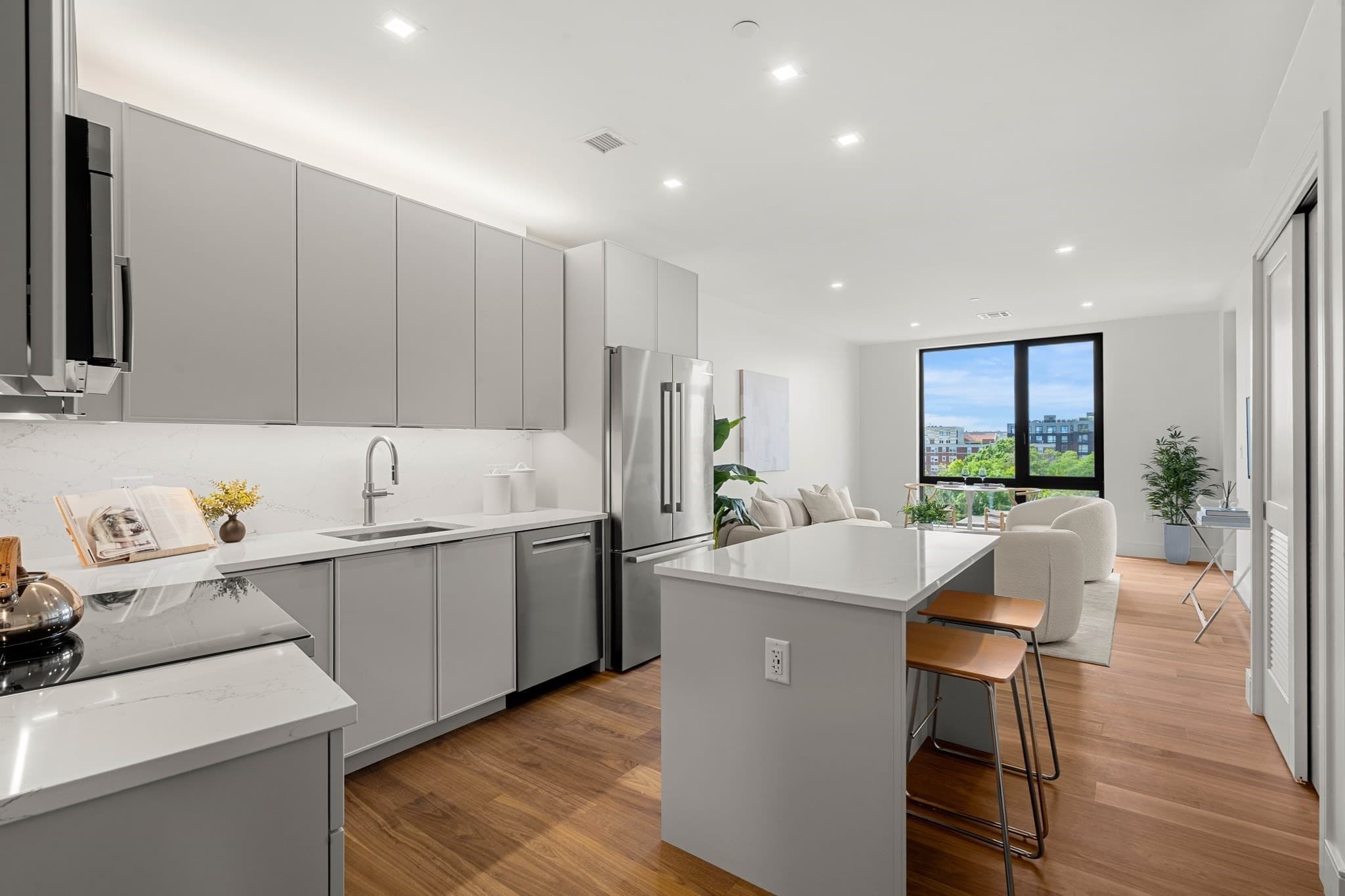 Condominium at 1515 Commonwealth Ave # 603, Boston MA 02135, photo 2 of 40
