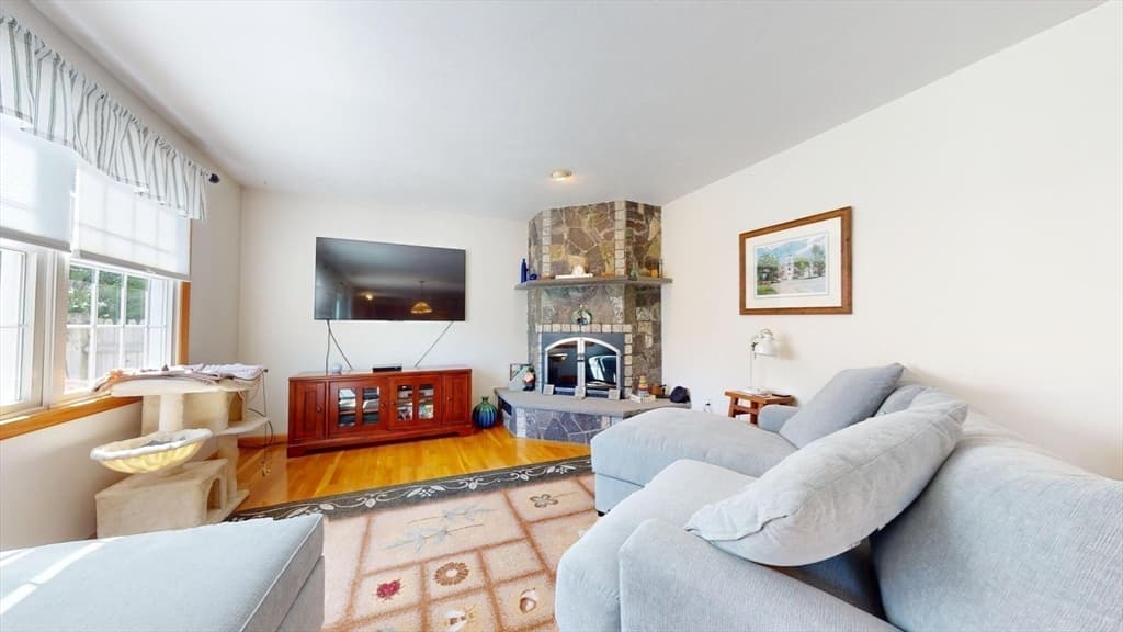 Single Family Residence at 12 Gordon Ln, Yarmouth MA 02675, photo 8 of 42