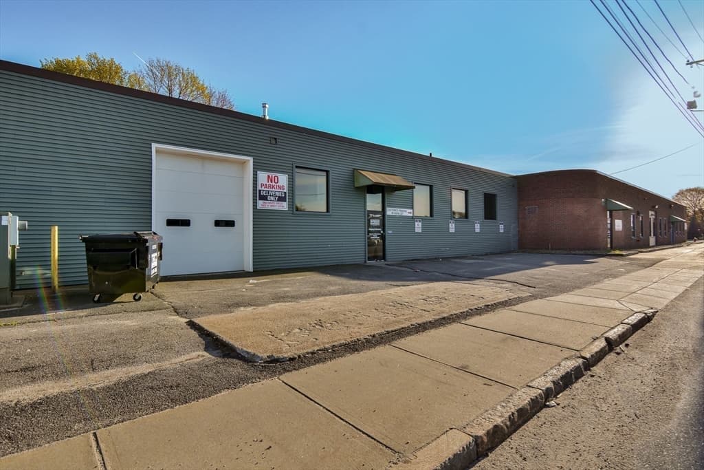 31 First Street Boulevard, Lowell MA 01850 photo 3