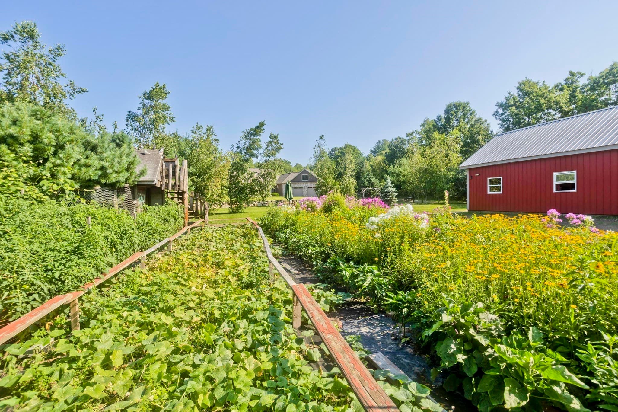 Single Family Residence at 227 East St, Granby MA 01033, photo 41 of 42